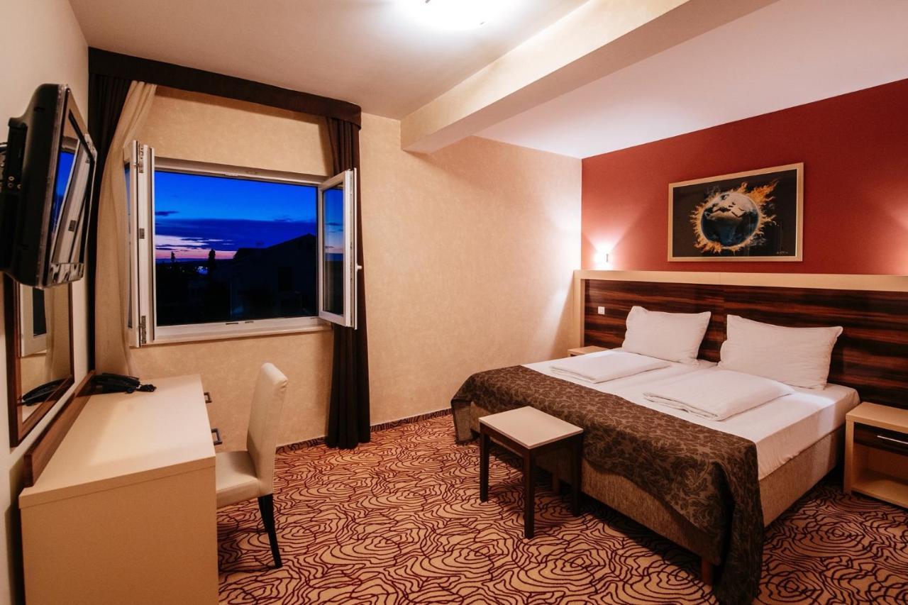 Hotel Terra ノヴァリャ エクステリア 写真